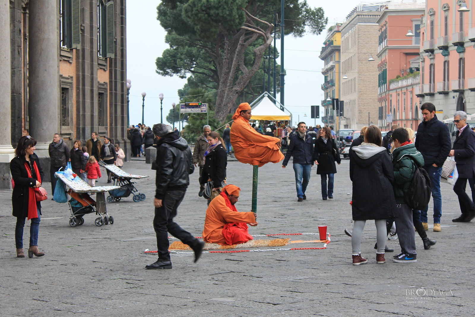 Piazza del Plebiscito, Naples